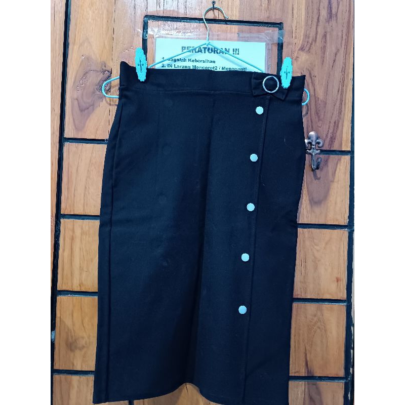 rok span hitam preloved