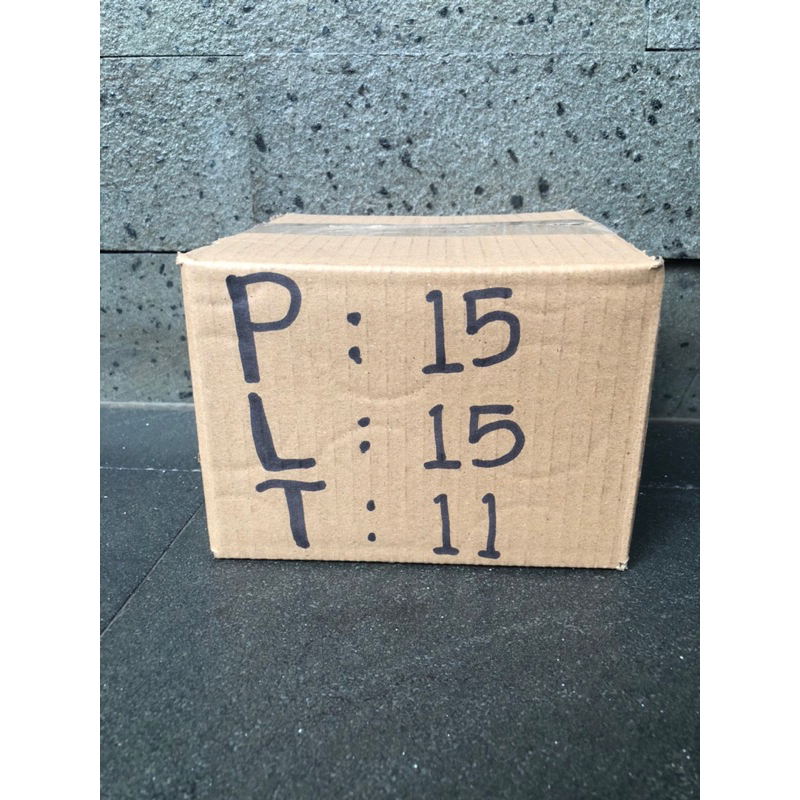 

Dus/box/karton/kardus packing olshop uk 15x15x11 cm
