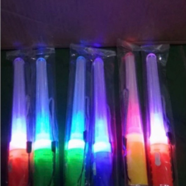 mainan stik lampu LED