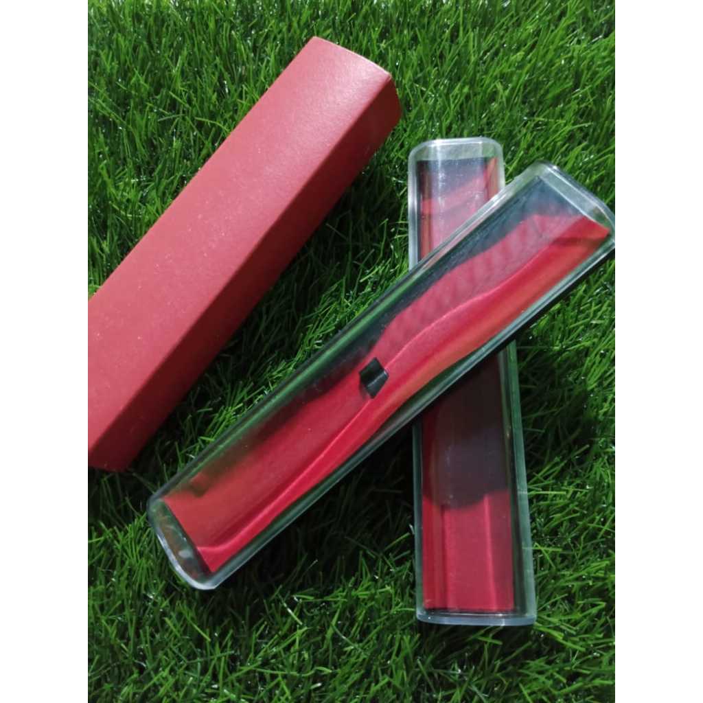 

BOX PULPEN MIKA MERAH BLUDRU BOX PEN MIKA, KOTAK PENA, KOTAK PULPEN PENA BAHAN MIKA