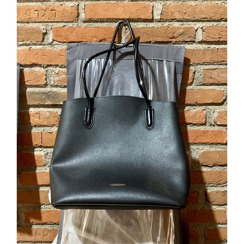 preloved totebag tas mossdoom hitam