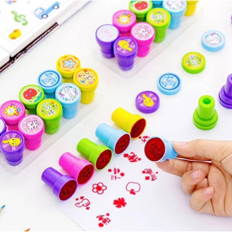 

Mainan Stempel Karakter Anak Motif Kartun