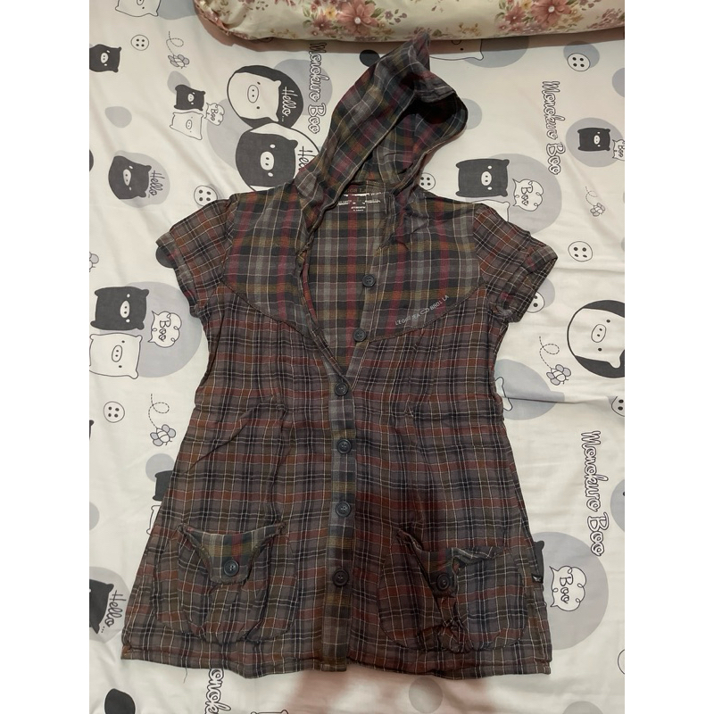 Preloved blouse wanita / hoodie wanita lengan pendek