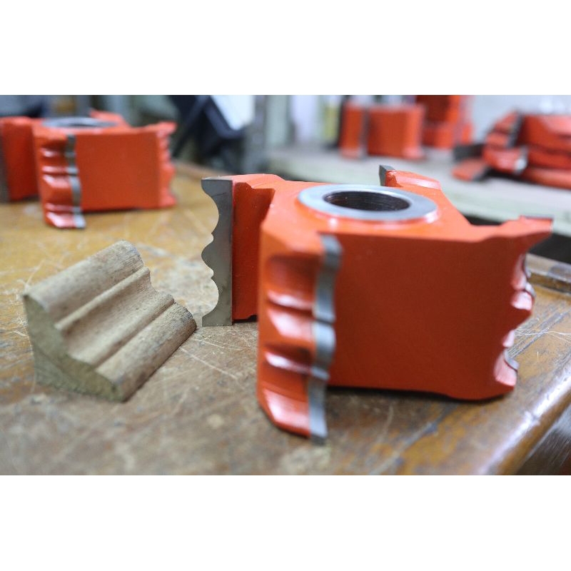 pisau lis plafon hasil kayu lebar 4.7cm model super cakep