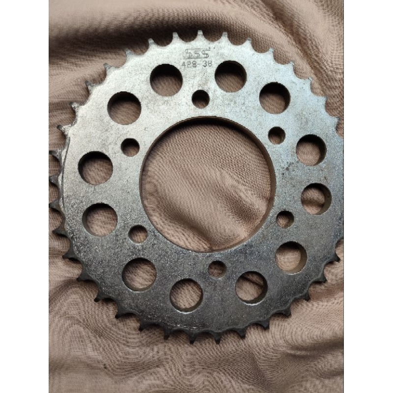 gear gir  belakang bekas ninja r R 2tak sss ukuran 428 38