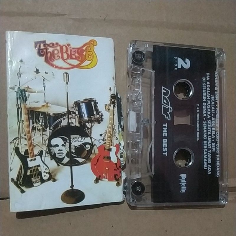 Naif Kaset Pita : The Best (Cek video please)