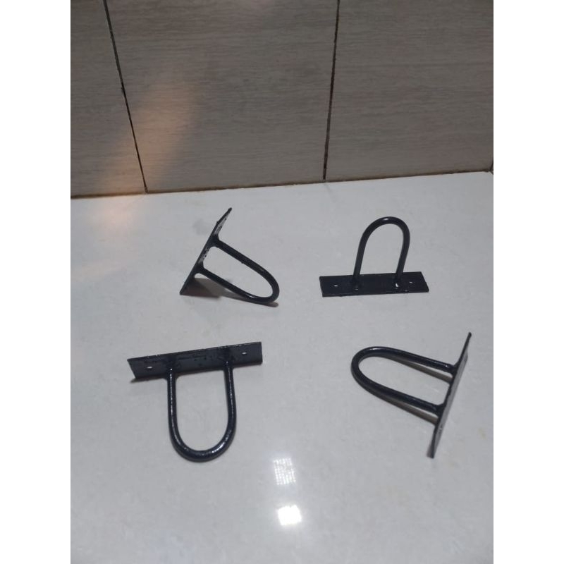 Pengait besi serbaguna