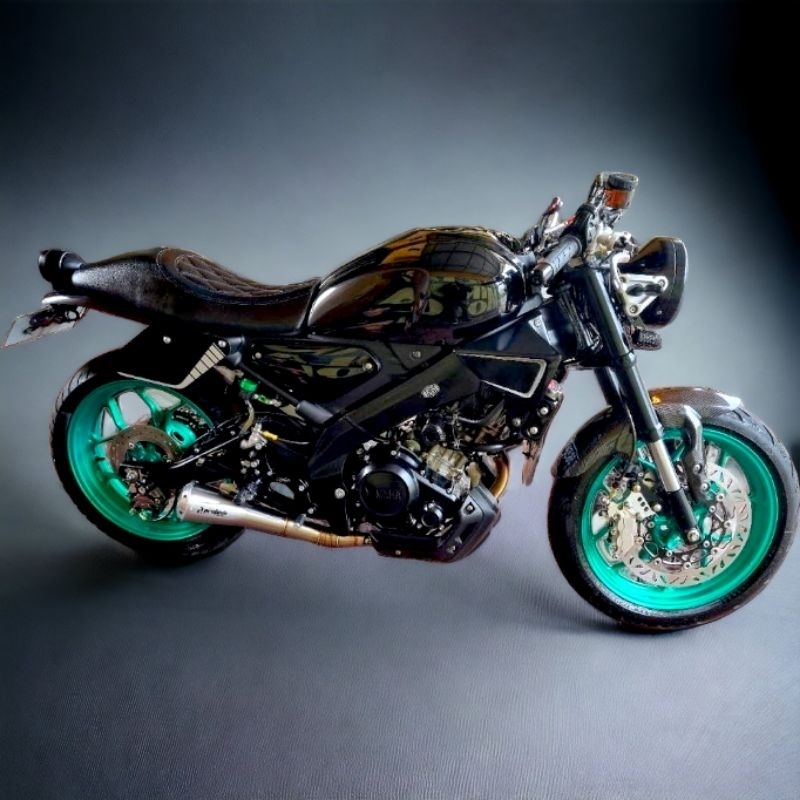 Yamaha XSR155 — Underbelly · Silver — foto 4