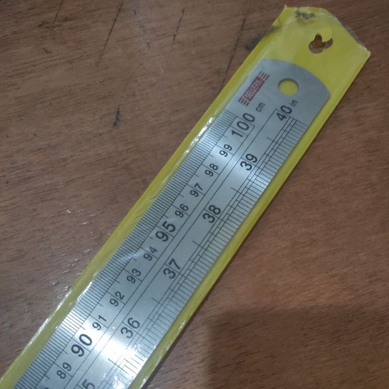 

penggaris besi 100cm ( 1meter) /penggaris meteran 1meter sellery