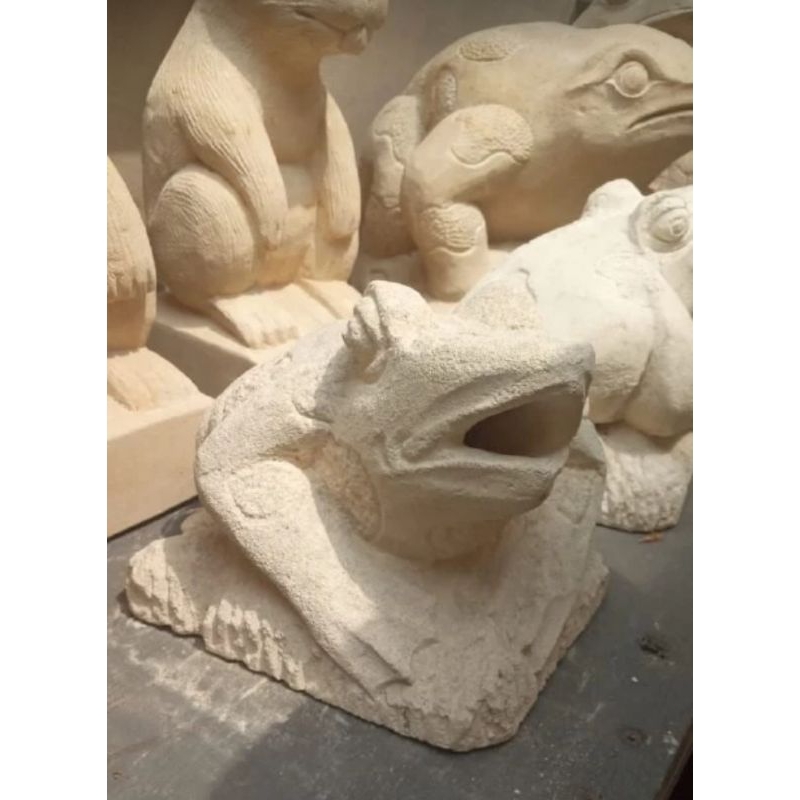BATU ALAM PATUNG KODOK