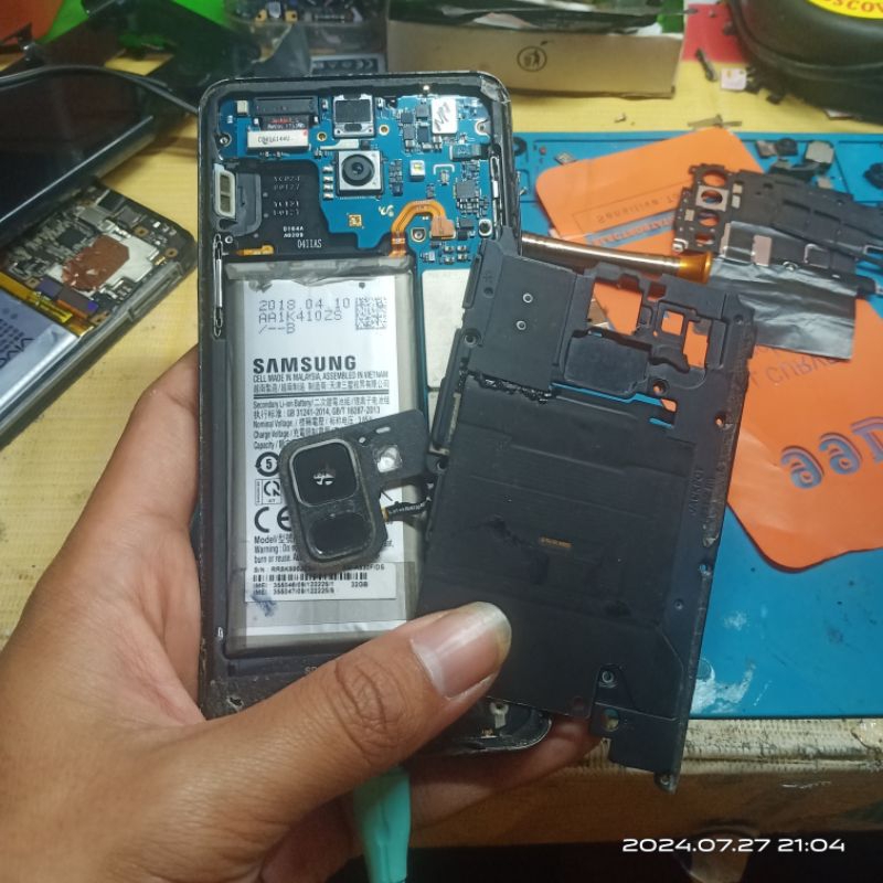 Samsung a8 2018 minus