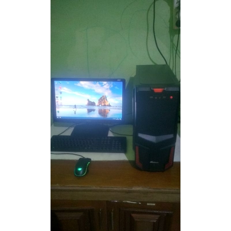 Komputer 1 Set Core i3 Ram 8gb.