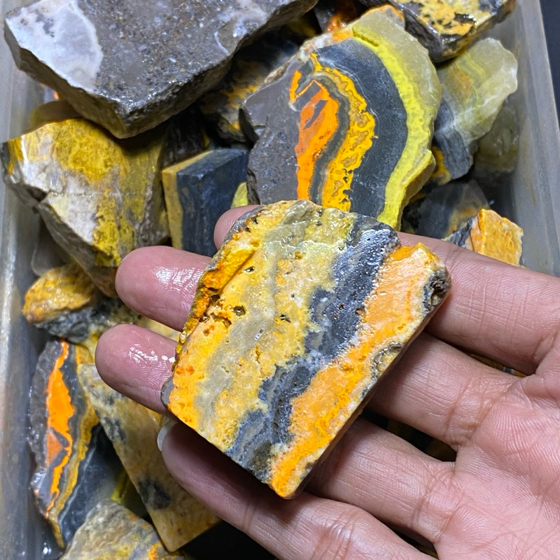 Bahan batu akik bumblebee jasper / batu akik / bongkahan batu akik