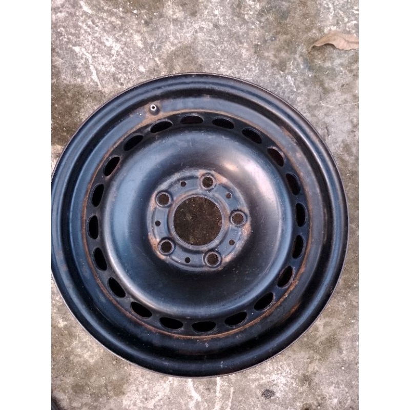 Sebiji velg kaleng OEM BMW E36 ring 15