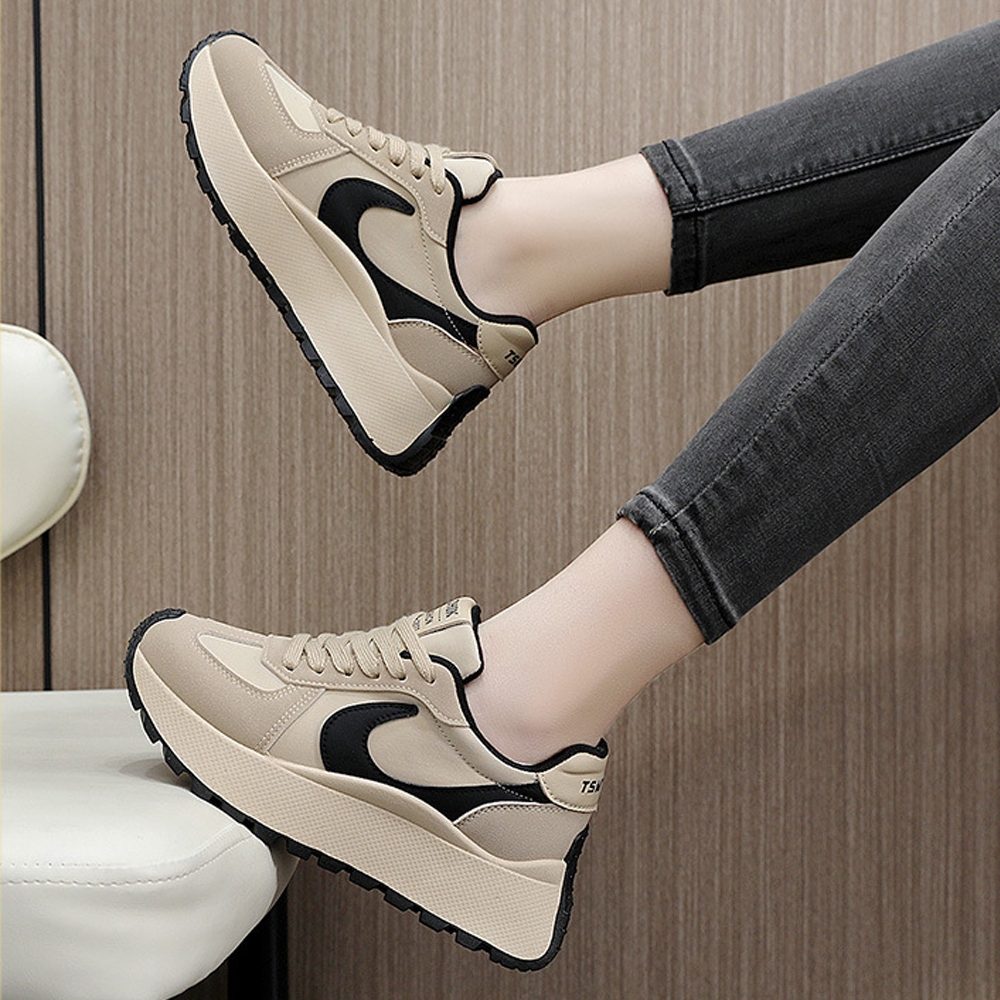 FLASH SALE SEPATU SNEAKERS WANITA KEKINIAN SANTAI SPORT KERJA WARNA MERAH HITAM HAK TINGGI