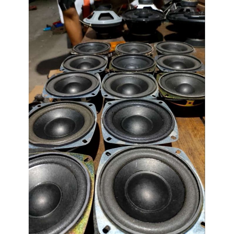 Speaker 4 inch woofer