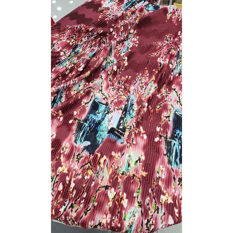 Kain plisket motif bunga