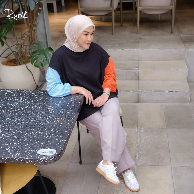 RURIK - SHEA TOP BASIC