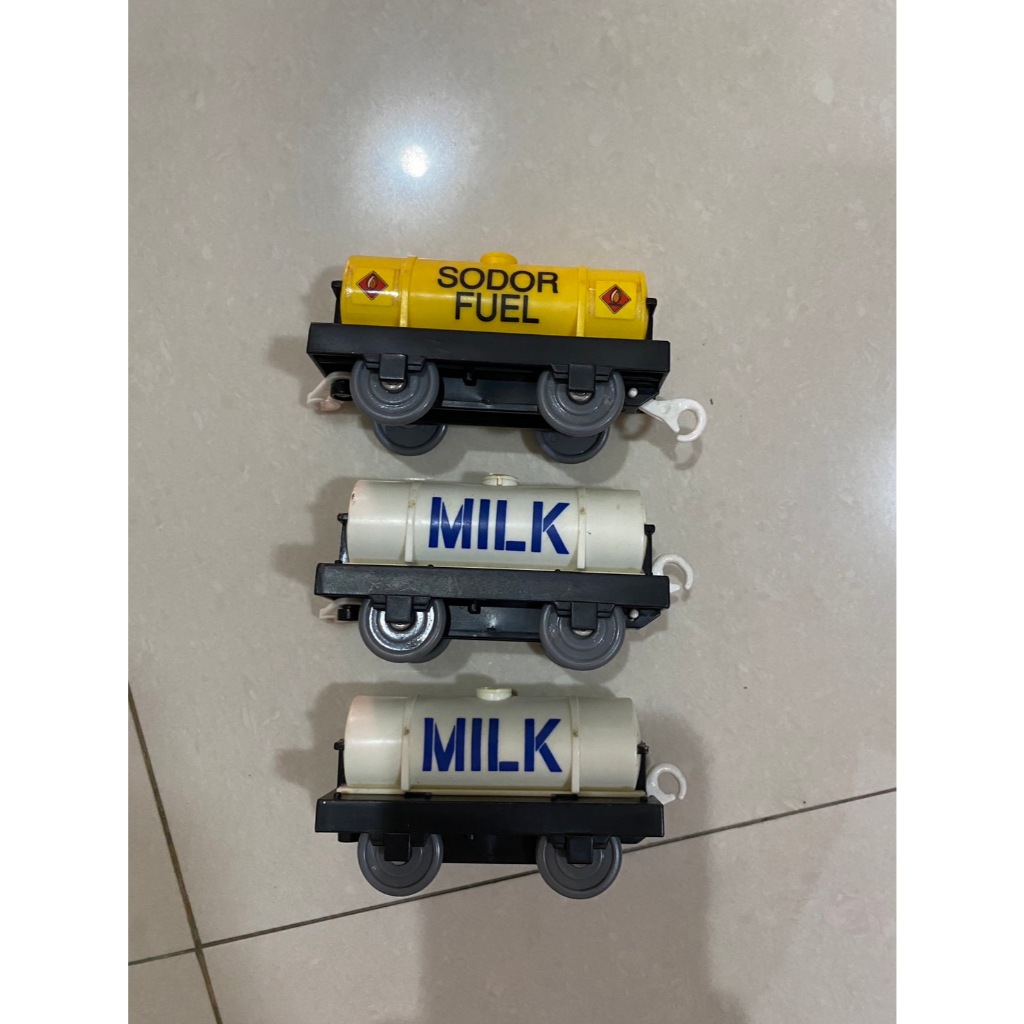 TOMICA Thomas & Friends gerbong Milk, gerbong SODOR FUEL