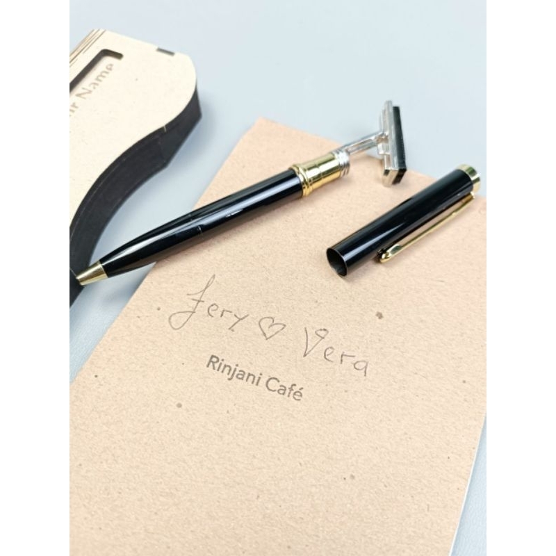 

Stempel bolpoin/ Stempel pena/ Pen stamp/ Stempel pulpen/ Bolpoin souvenir/ Souvenir bolpoin/ Souvenir pena