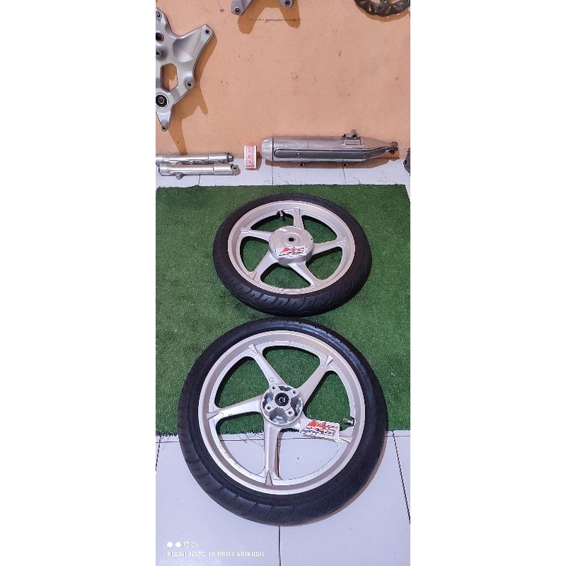 PLEK ENKEI NOUVO SIRIP VIETNAM DEPAN BELAKANG