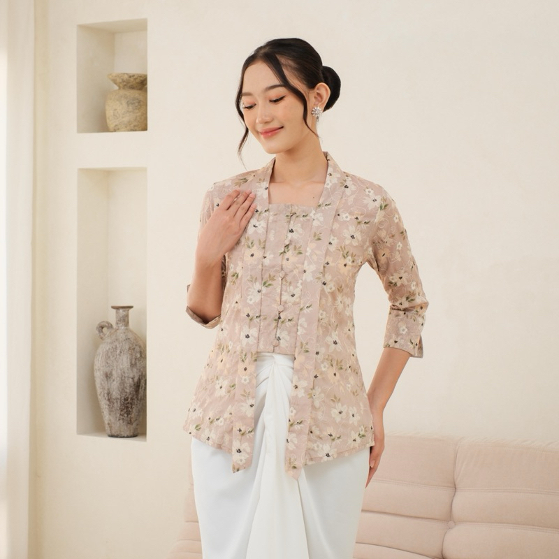 Kebaya Kutubaru Modern bahan Katun Bordir by Khalisa Batik - Elok Series Cream