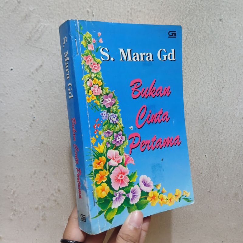 S.Mara Gd - Bukan Cinta Pertama