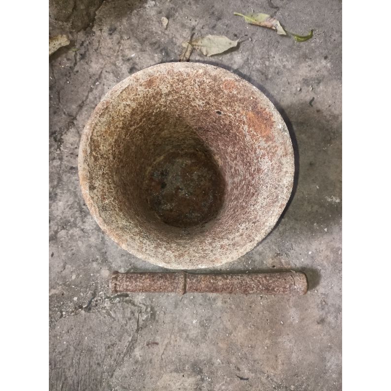 lumpang alu besi diameter 19 cm tinggi 16 cm