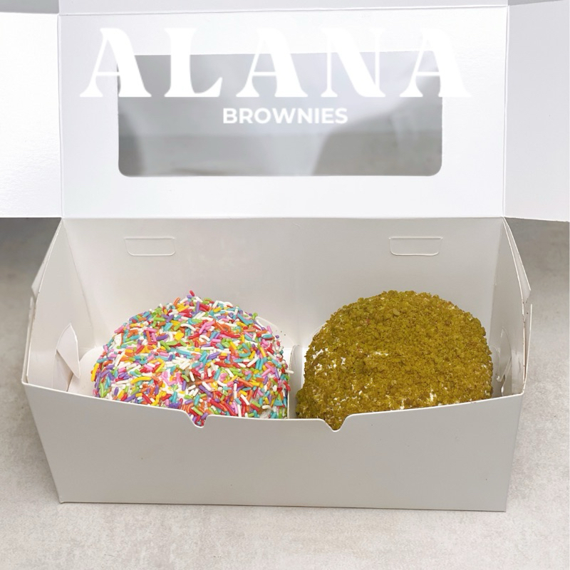 

Ogura Cake box isi 2 | Alana Brownies | Fluffy Cake