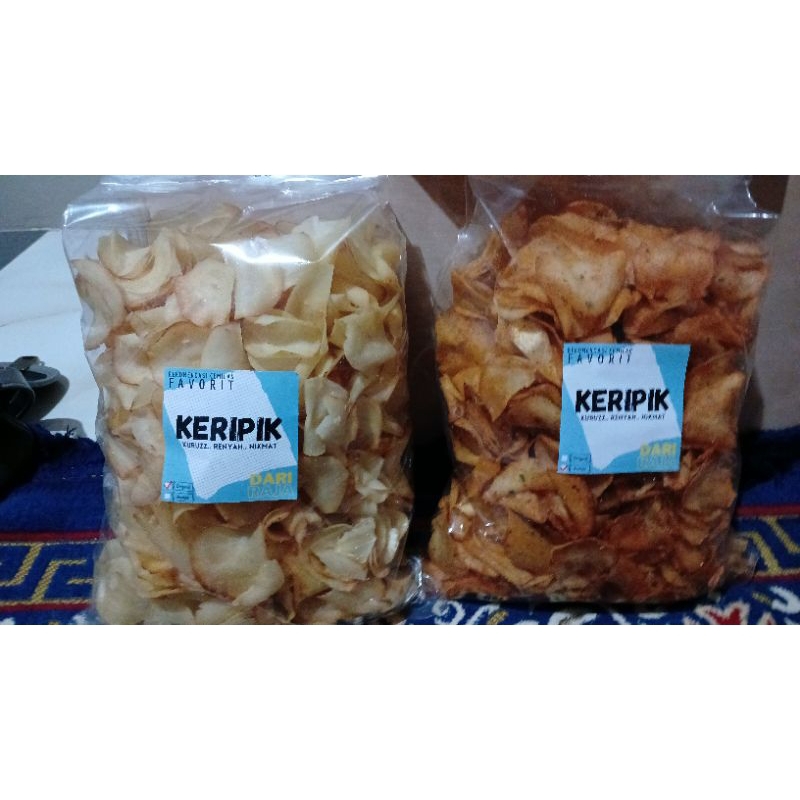 

Keripik Singkong Pedas Daun Jeruk Original Gurih dan Renyah. Berat 500gram.