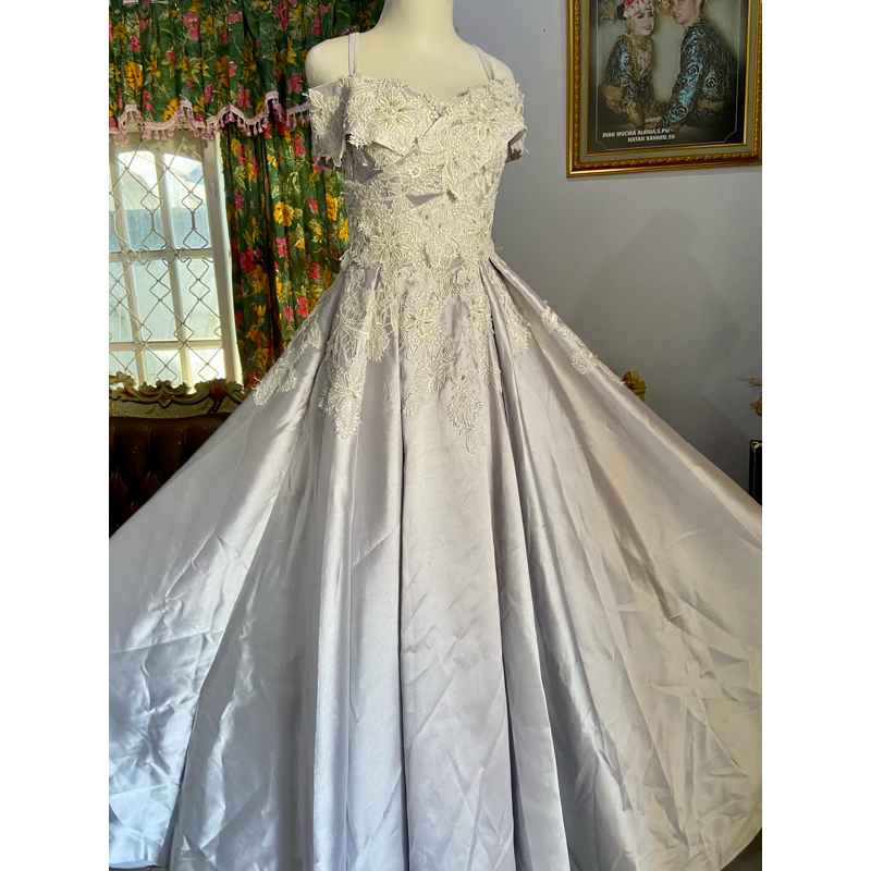 gaun pengantin simple /gaun prawed/ gaun prom