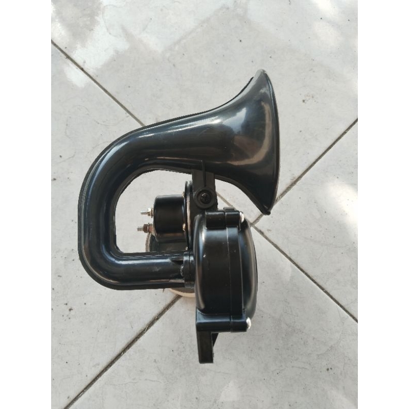 1 SET KLAKSON  SCANIA VOLVO CICADA ORIGINAL