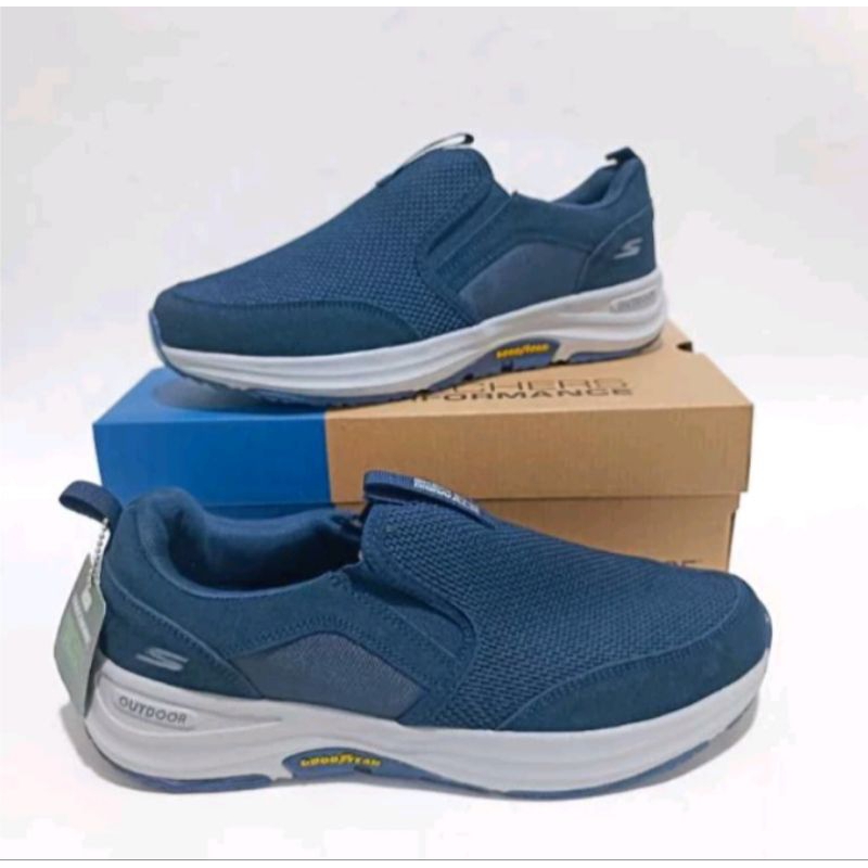 SEPATU SKECHERS OUTDOOR/SEPATU PRIA/SKECHERS OUTDOOR SLIP ON