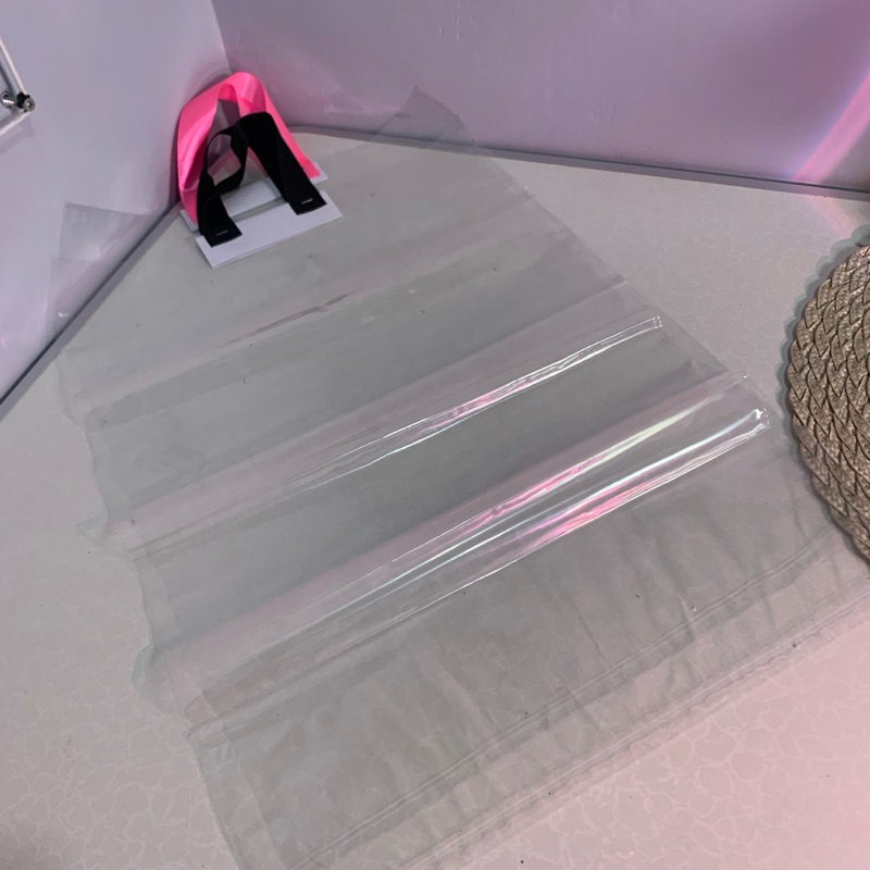 

PLASTIK BUKET TAMBAHAN PLASTIK UNTUK BUKET