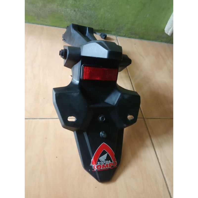 selebor slebor spackbor belakang cbr 150 facelift new k45