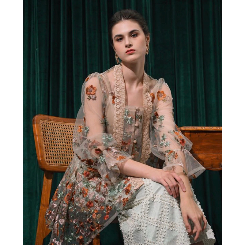 READY FOR RENTAL (SEWA KEBAYA) JALEELA BELLE FULL SET CREAM NUDE COKLAT LATTE IVORY KREM KEBAYA KOND