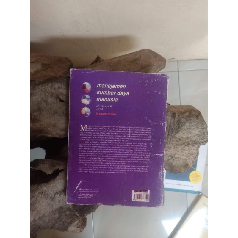 Manajemen Sumber Daya Manusia Jilid 2Edisi 10
R. Wayne Mondy