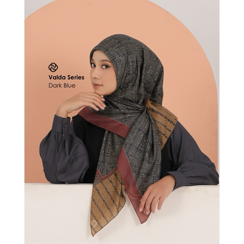 Deenay Valda - Scarves Deenay Original