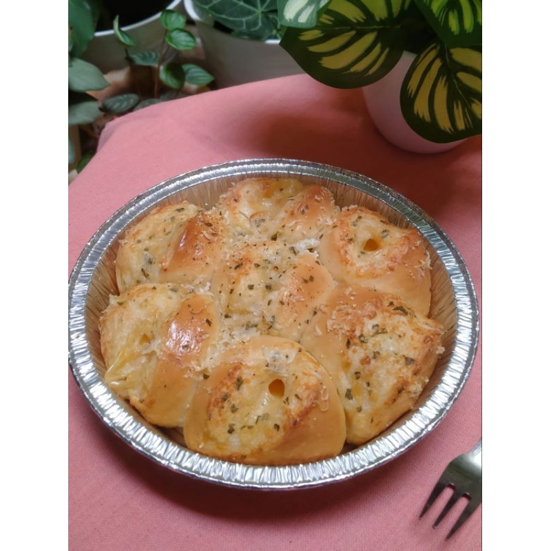 

Garlic cheesy bread roti bawang keju