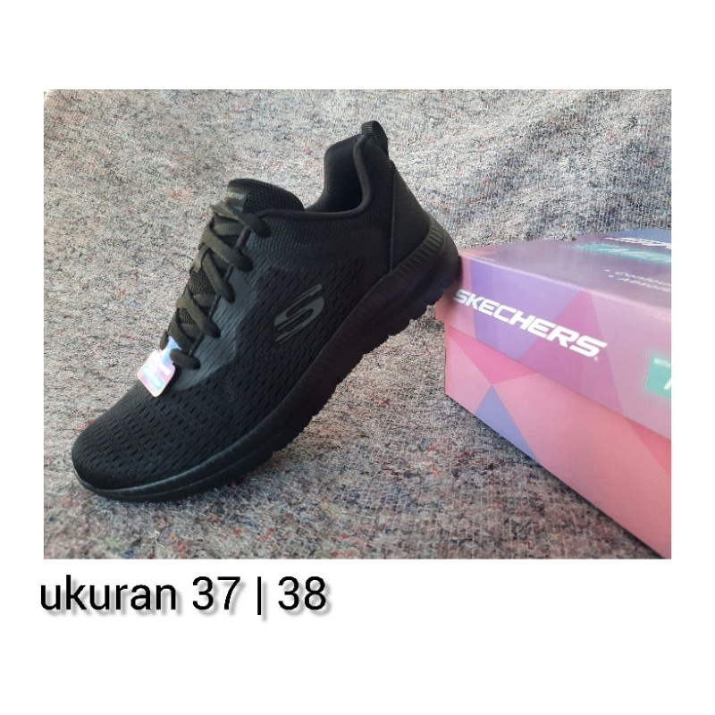sepatu kerja sport skechers original hitam polos full black skechers hitam polos bountiful quick pat