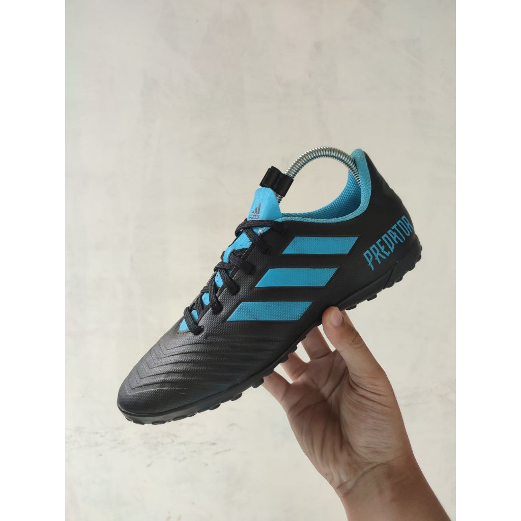 Sepatu Mini Soccer Futsal Adidas Predator Tan 19.4 Turf Shoes F35636 Second Branded