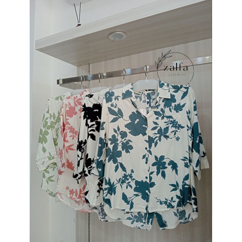 ATASAN MOTIF KATUN NATHANIAH