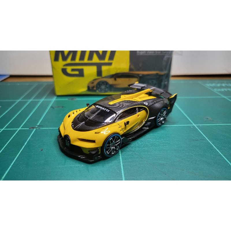 Mini GT Bugatti Vision Gran Turismo yellow