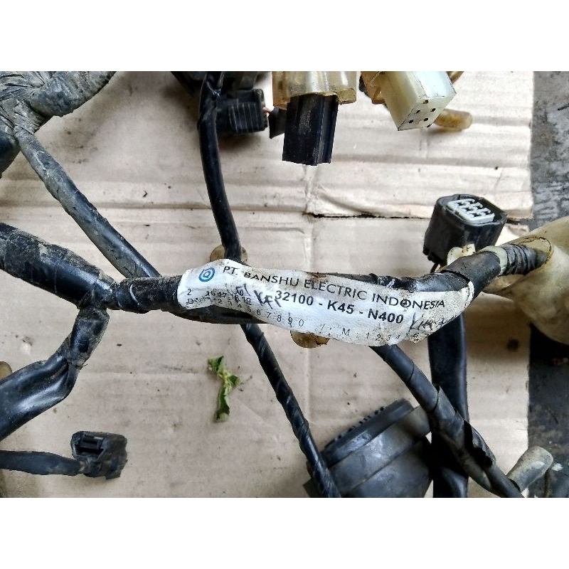 kabel body Honda CBR 150R facelift LED part k45 N400 original second