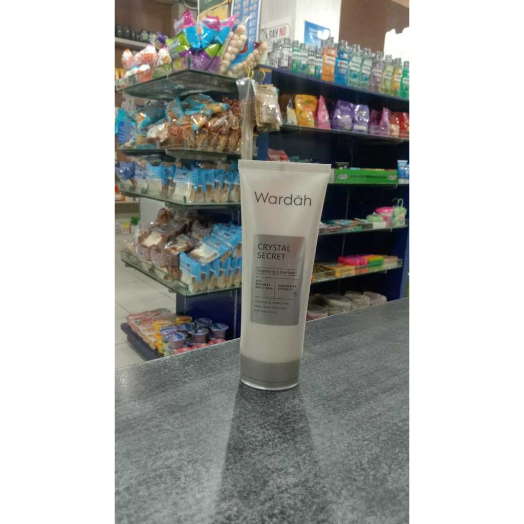 WARDAH FACIAL WASH CRYSTAL SECRET