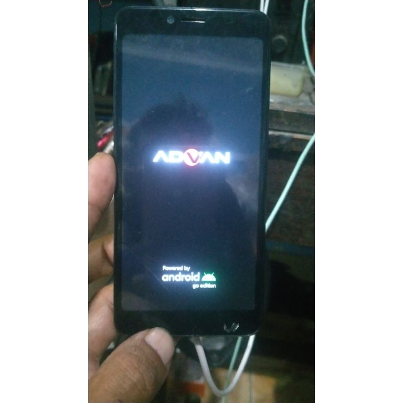 lcd tc hp Advan nasa plus 5505 minus retak normal