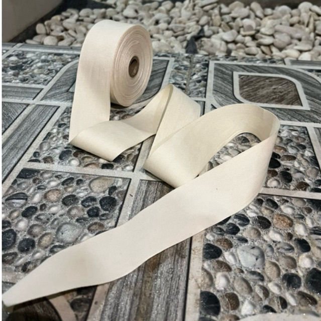 

pita label 3,5cm kream/pita canvas katun 1rol isi 16mtr