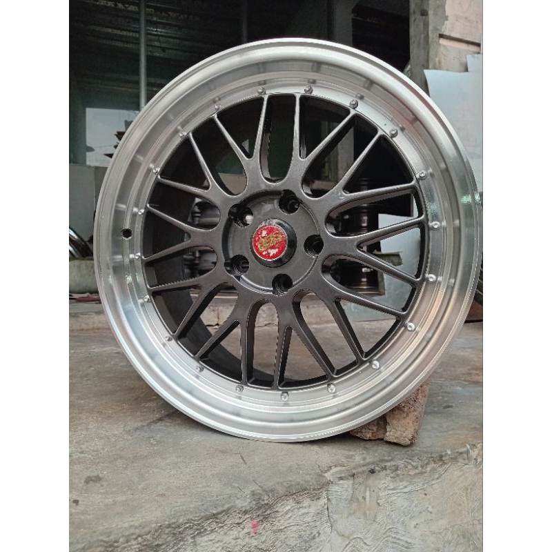 1set (4pcs) velg BBS LM R18 PCD 5/114 kondisi bekas like new