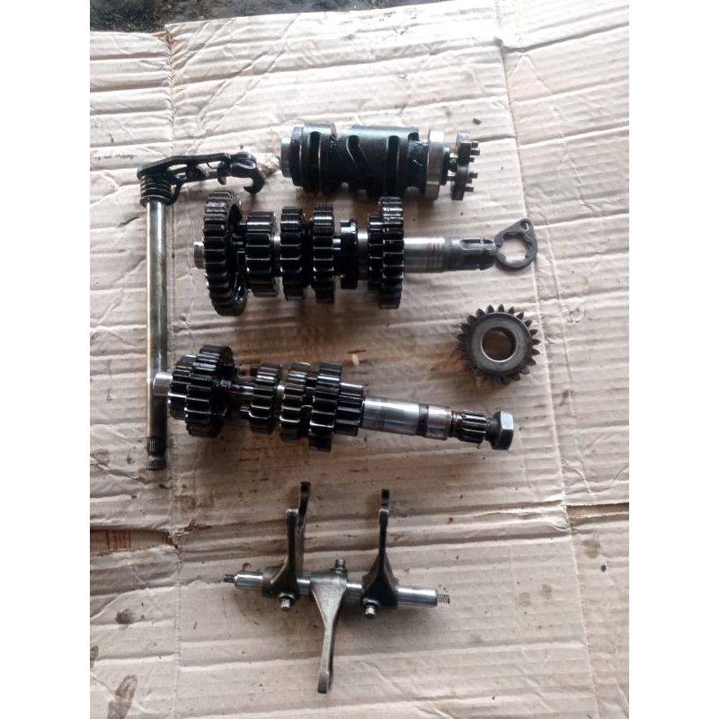 gigi rasio r15 v3 xabre 6speed R15V2 original