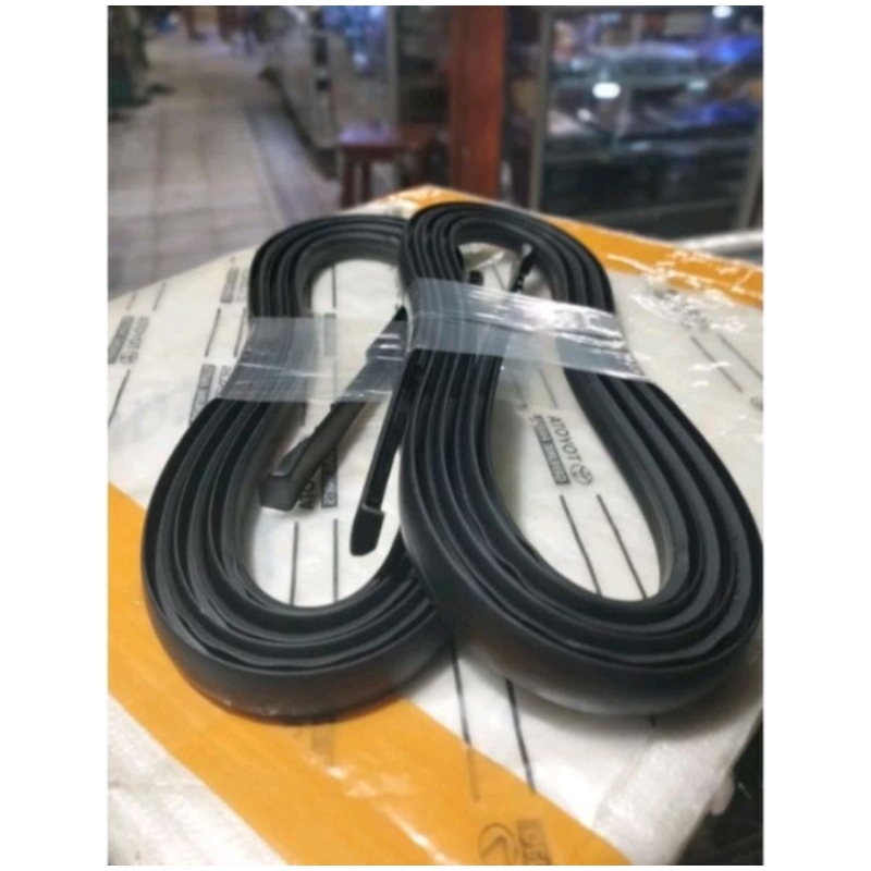 KARET ROOF VIOS GEN 2/KARET MOULDING VIOS GEN 2/KARET ATAP VIOS GEN 2